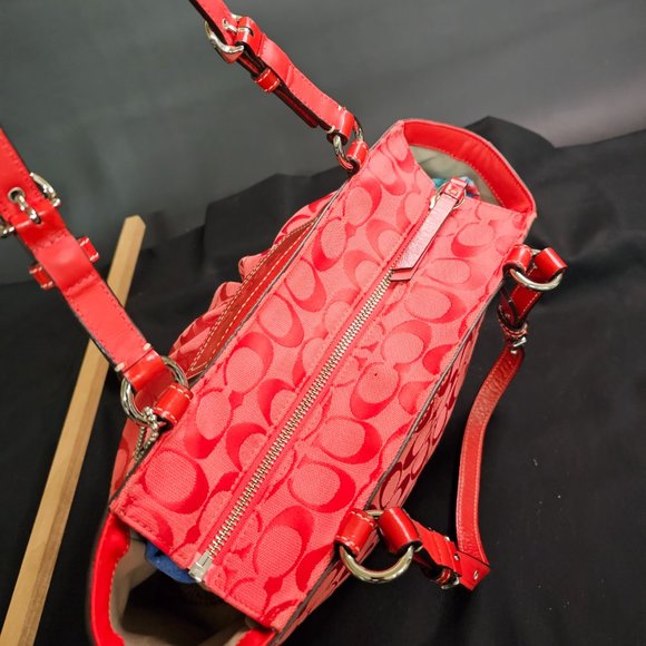 Coach Red Shoulder Tote Bag Handbag Style #F14281  EEUC Pre-Owned - Picture 7 of 11